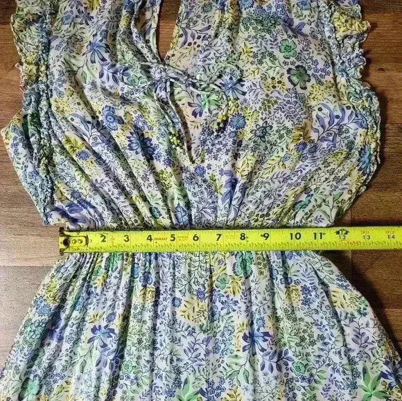 Poupette St. Barth Ruffle Floral Bell Bottm Jumpsuit Size M - Picture 5 of 13